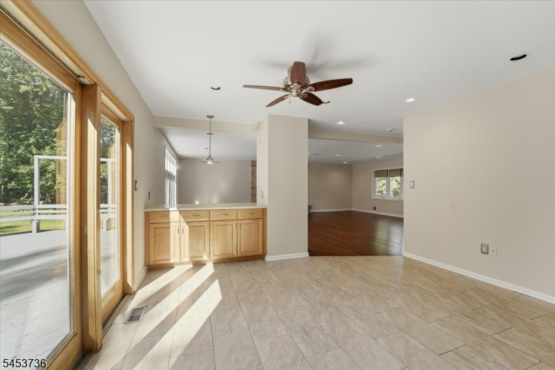 6 King Arthurs Ct Property Photo 15
