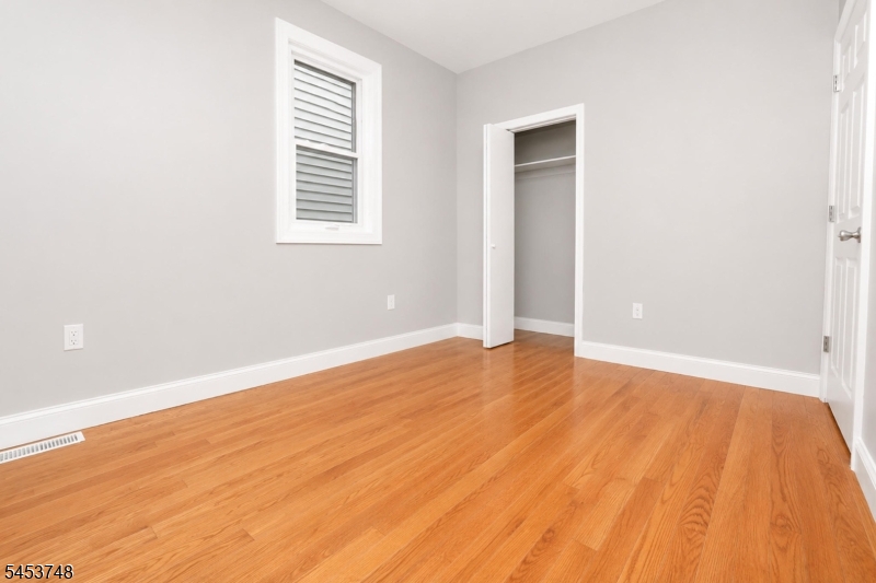 734 Summer Ave First Floor 1 Property Photo 13