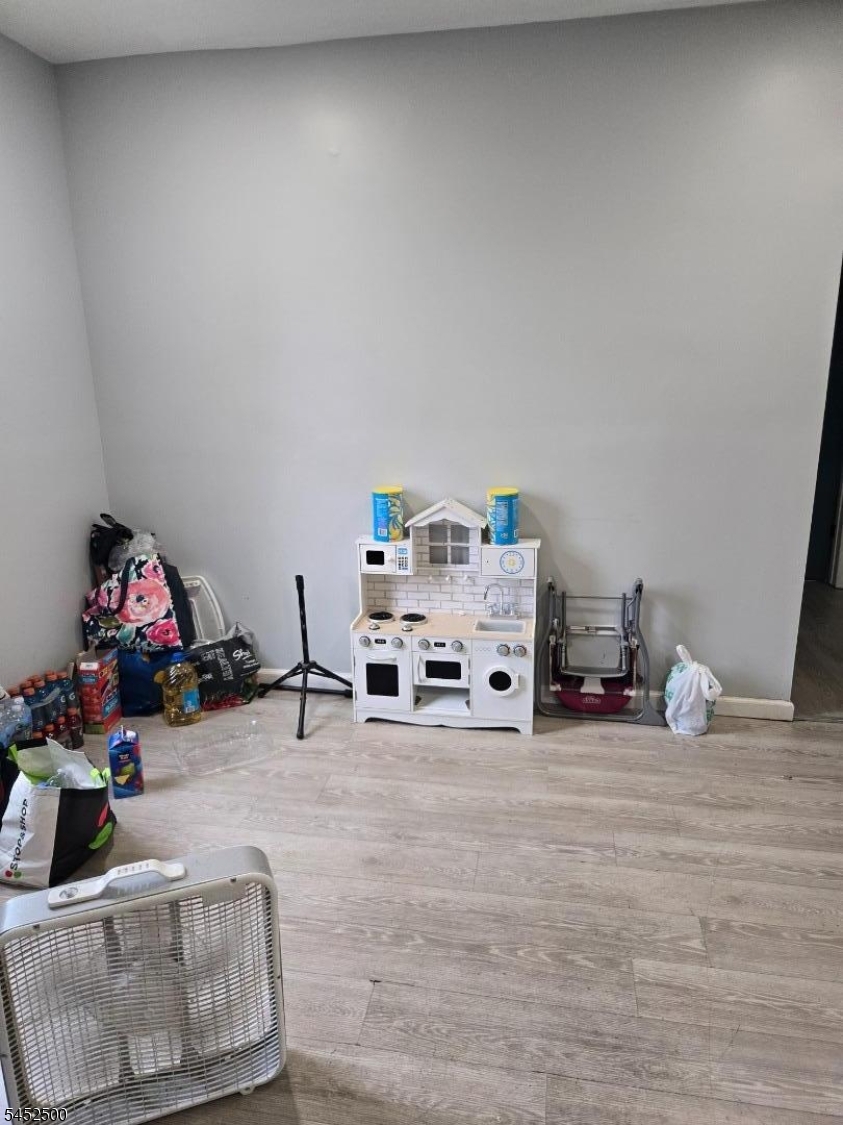 13 Fuller Pl Property Photo 12