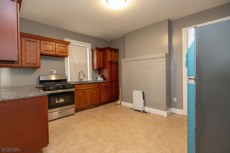 961 Lafayette St Property Photo 5