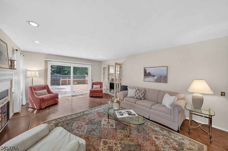 18 Estate Rd Property Photo 8