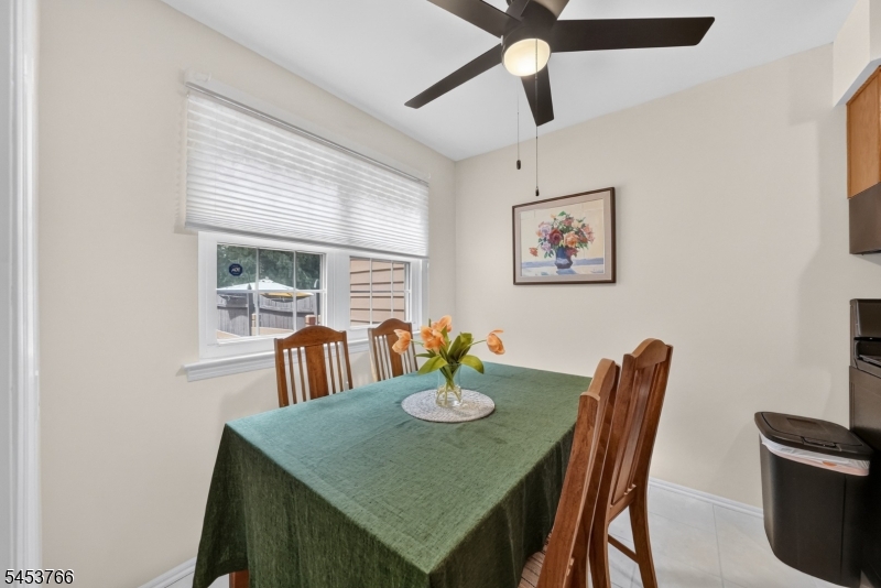 18 Estate Rd Property Photo 14