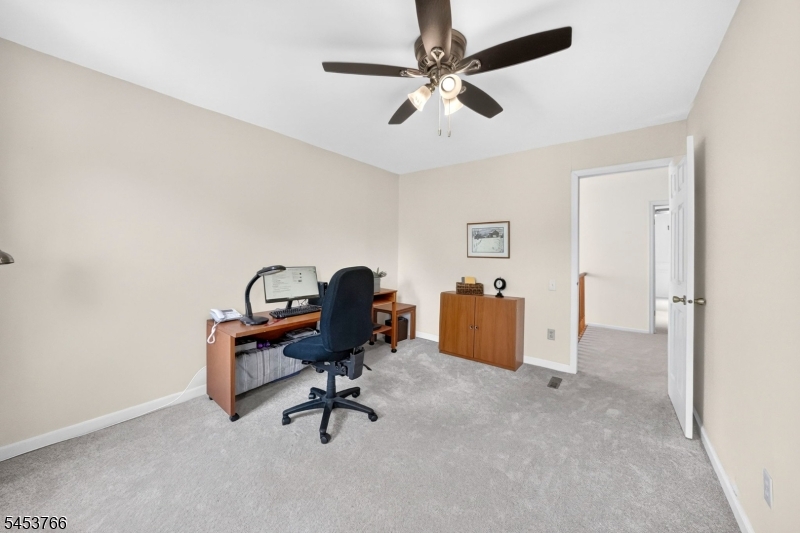 18 Estate Rd Property Photo 32