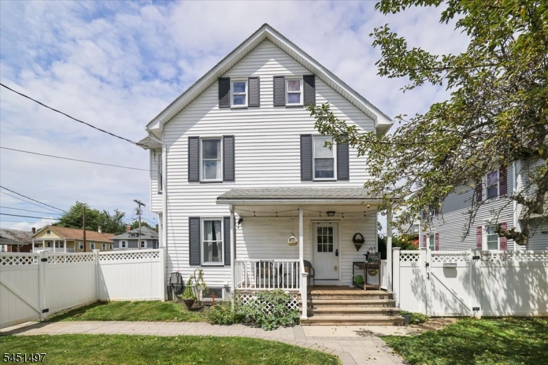 33 State St Property Photo 5