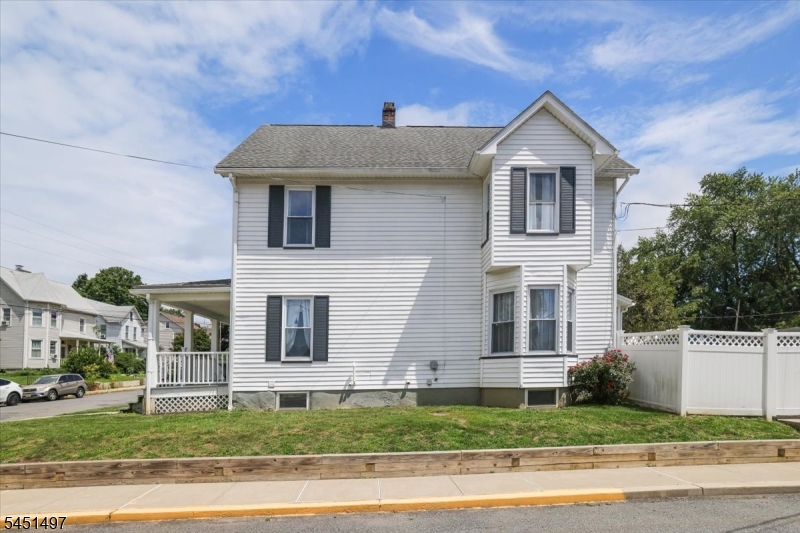 33 State St Property Photo 7