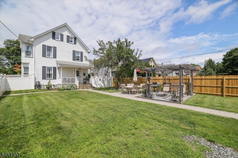 33 State St Property Photo 13