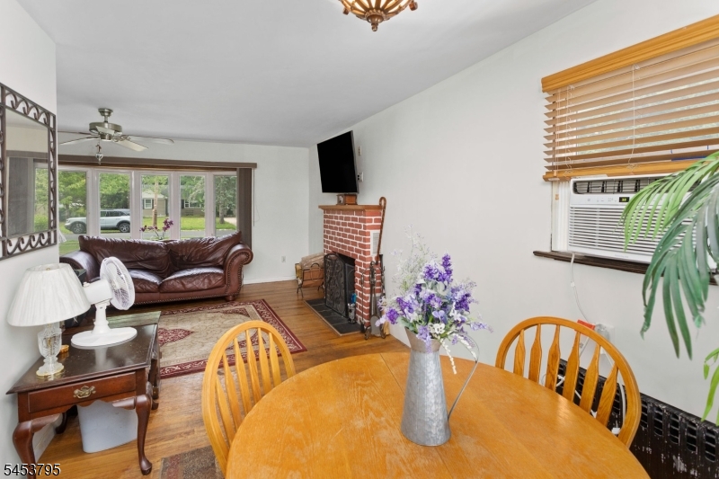 752 Park Ave Property Photo 15