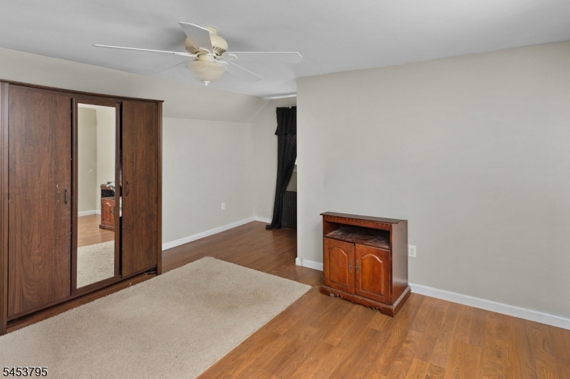 752 Park Ave Property Photo 22