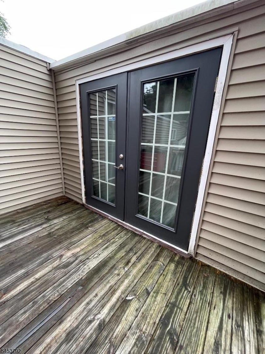 61 Travelo Dr Property Photo 6