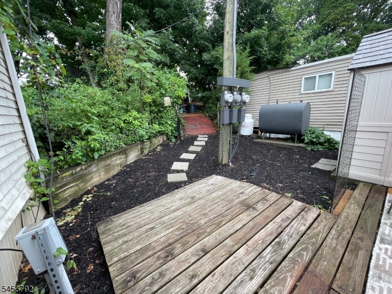 61 Travelo Dr Property Photo 9
