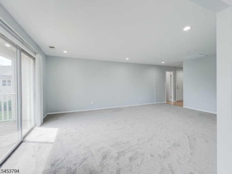 8 Millie Ln 8 Property Photo 18