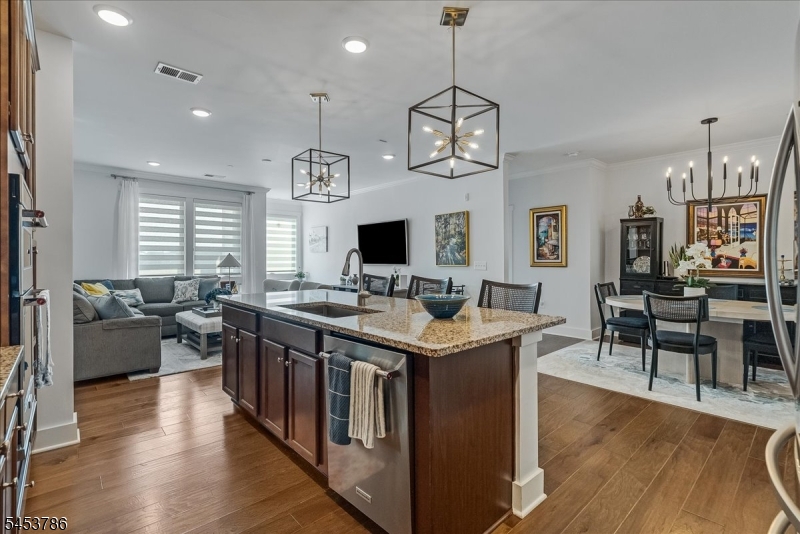 3 Vanderbilt Blvd 209 Property Photo 3