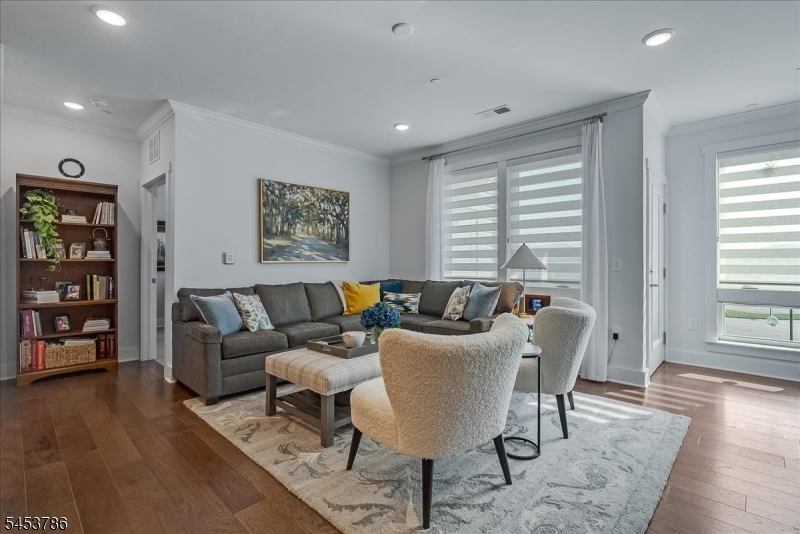 3 Vanderbilt Blvd 209 Property Photo 10