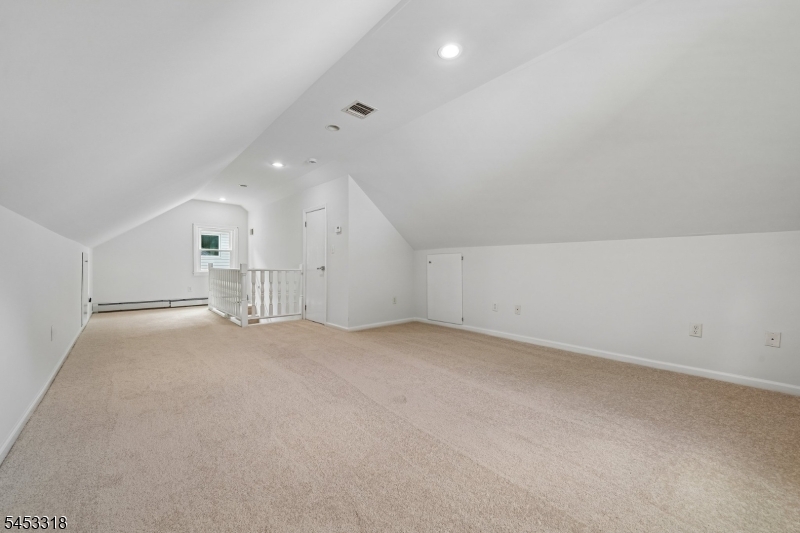 69 Broad St Property Photo 11