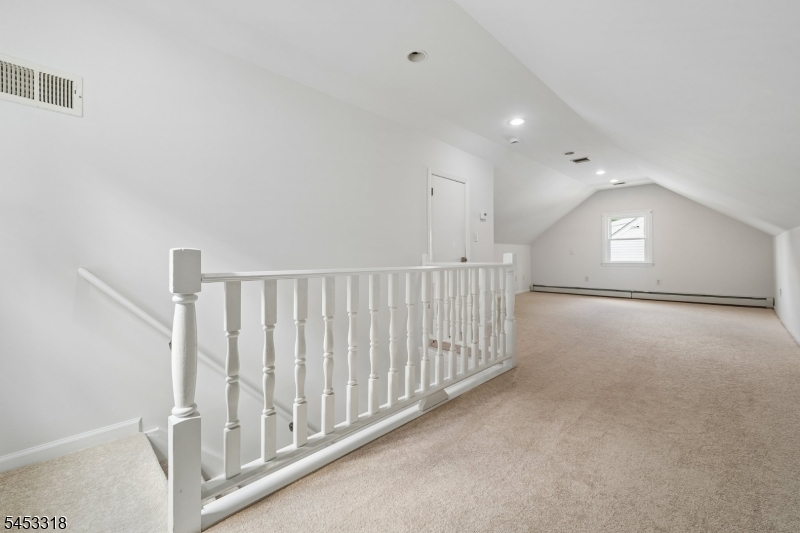 69 Broad St Property Photo 12