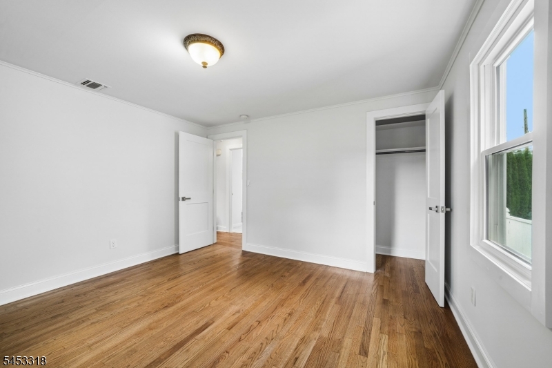 69 Broad St Property Photo 17