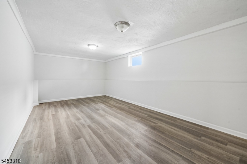 69 Broad St Property Photo 22