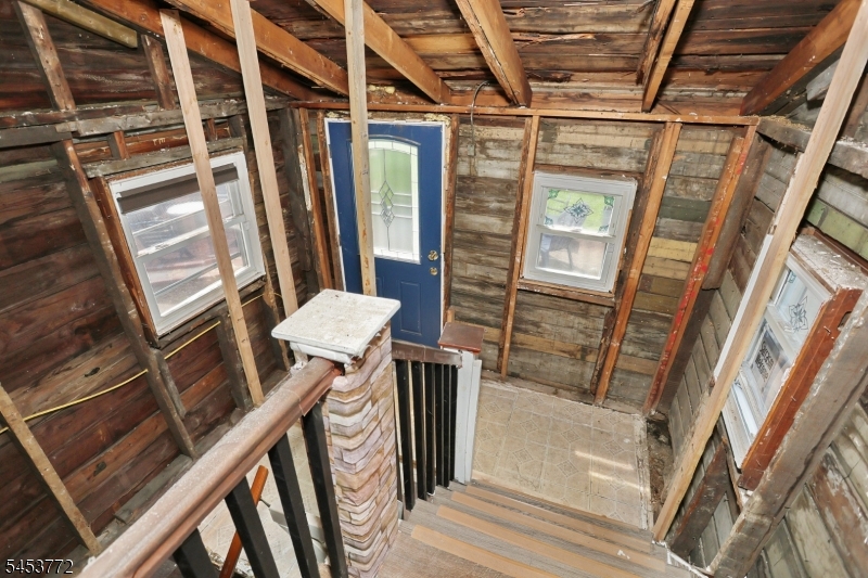 242 Central Ave Property Photo 21