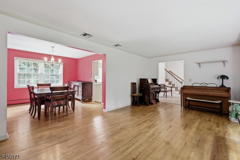 745 Backhus Estate Rd Property Photo 10