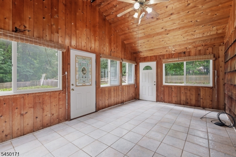 745 Backhus Estate Rd Property Photo 12