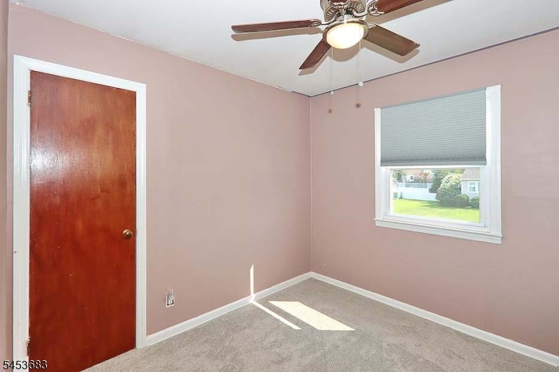 3328 Beverly Rd Property Photo 8