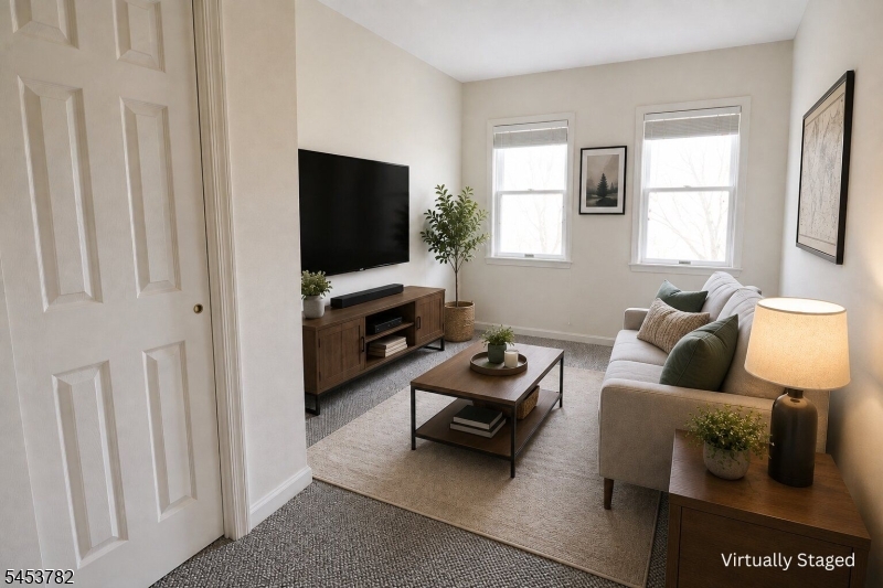 37 Park Edge Property Photo 6