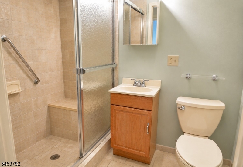 37 Park Edge Property Photo 10