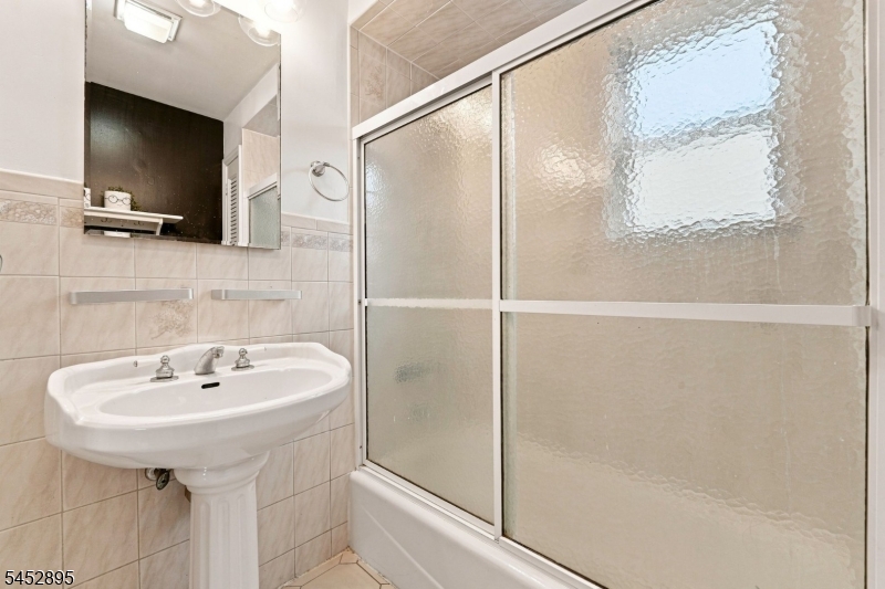 114 Melrose Ave Property Photo 20