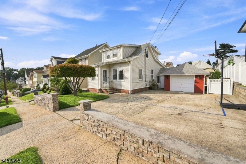 114 Melrose Ave Property Photo 35