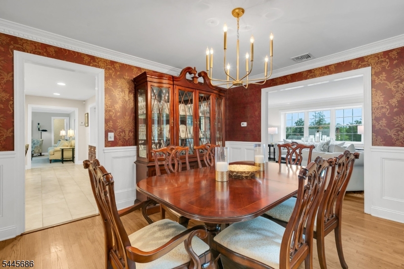 87 Peachtree Rd Property Photo 8