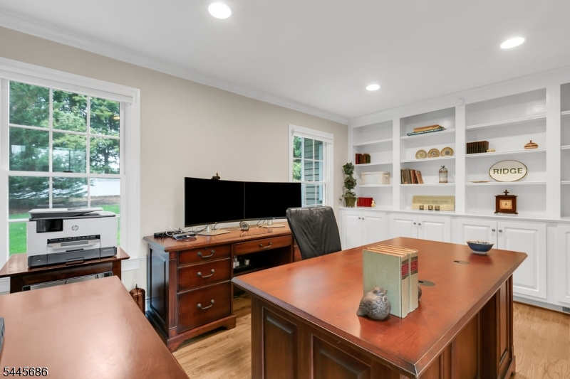 87 Peachtree Rd Property Photo 10
