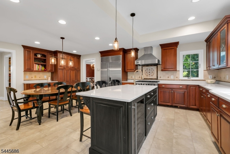 87 Peachtree Rd Property Photo 14