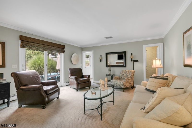 87 Peachtree Rd Property Photo 18