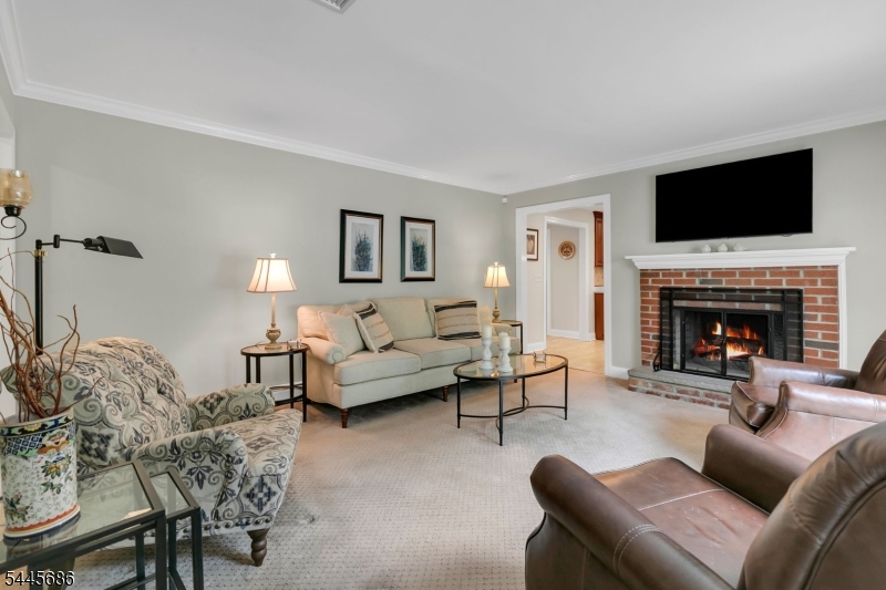 87 Peachtree Rd Property Photo 19