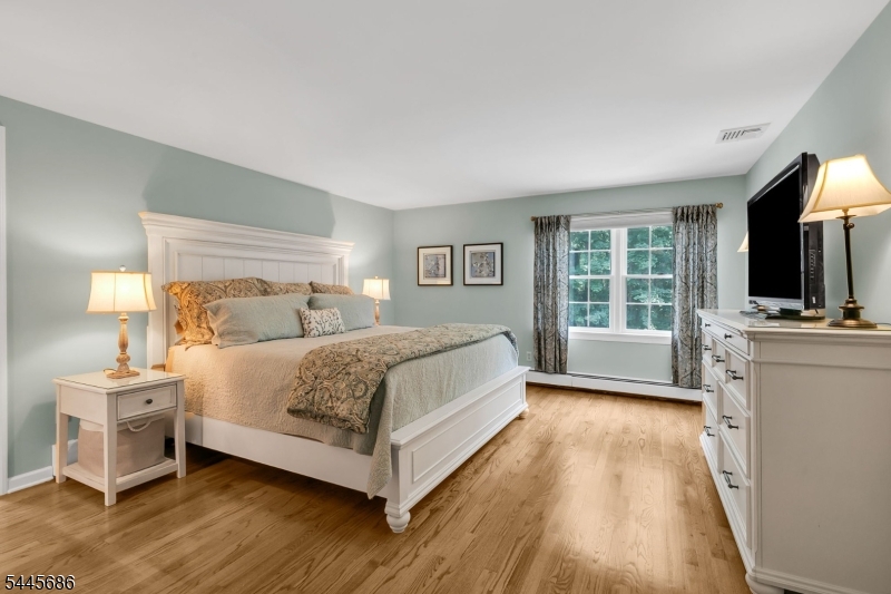 87 Peachtree Rd Property Photo 22