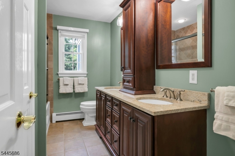 87 Peachtree Rd Property Photo 29