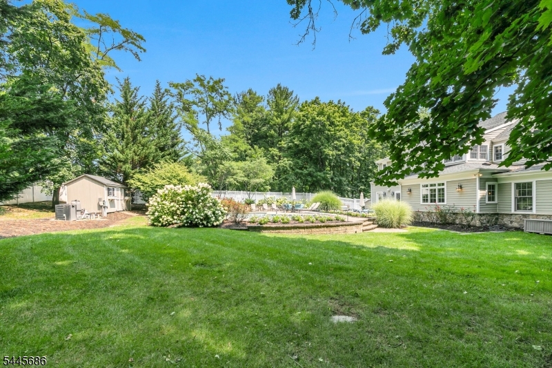 87 Peachtree Rd Property Photo 45