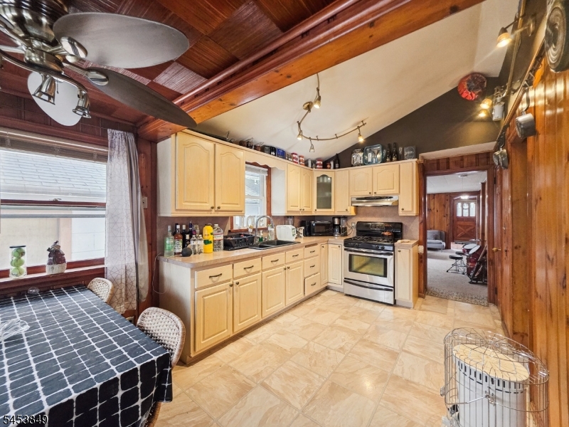 14 High St Property Photo 20