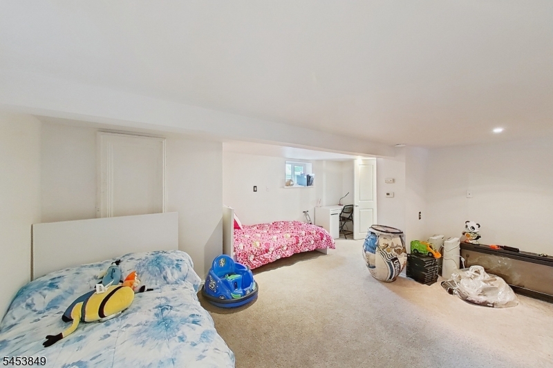 14 High St Property Photo 38