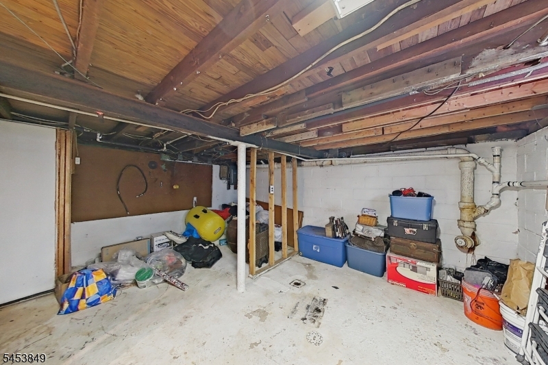 14 High St Property Photo 40