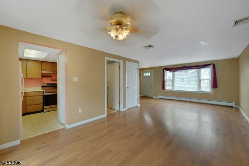 150 Maple Ave Property Photo 8