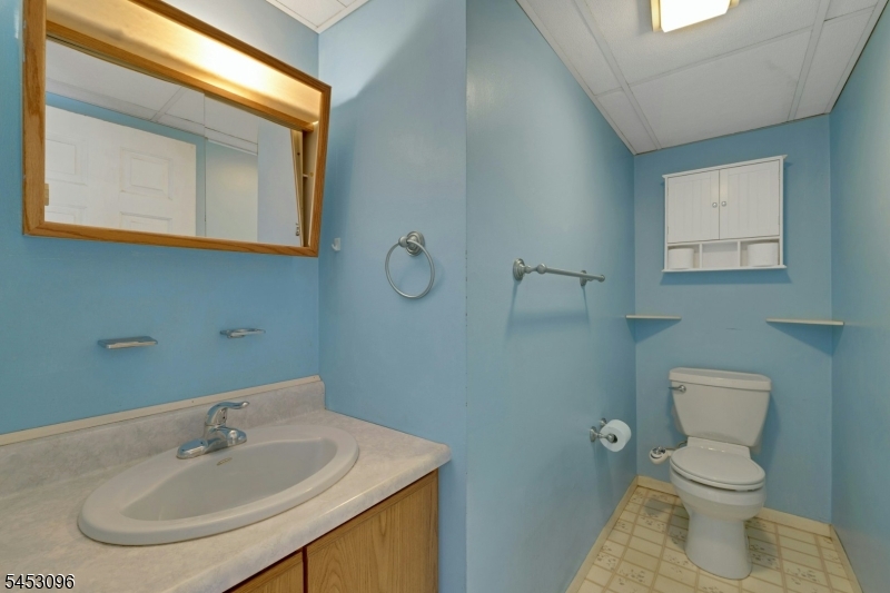 150 Maple Ave Property Photo 12