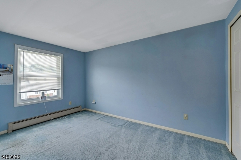 150 Maple Ave Property Photo 14