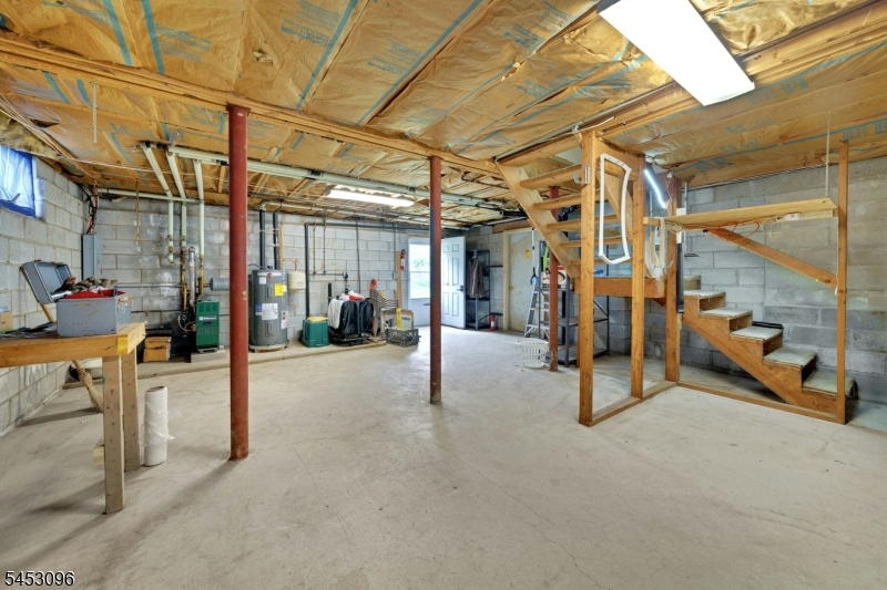 150 Maple Ave Property Photo 18