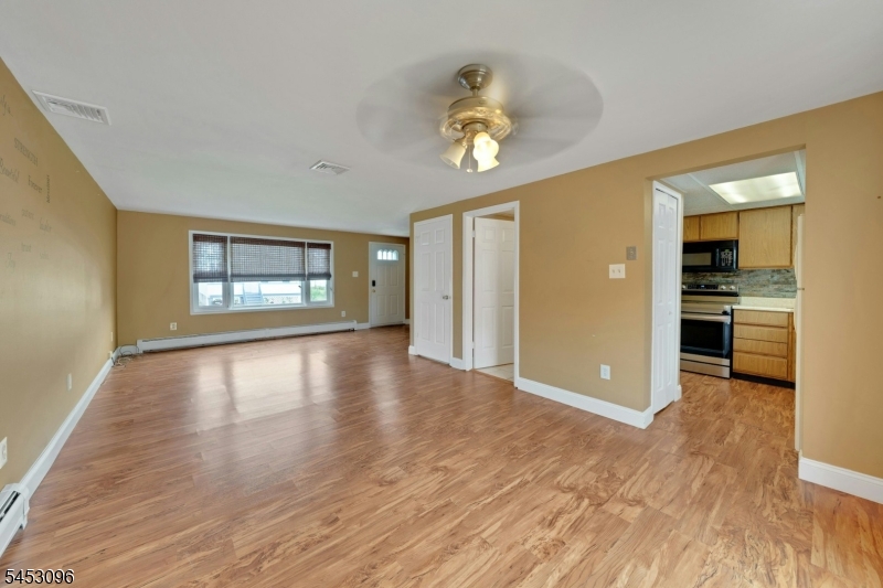 150 Maple Ave Property Photo 22