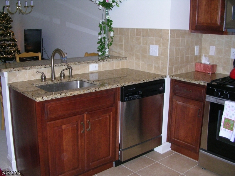 1203 Wharton Ct Property Photo 3