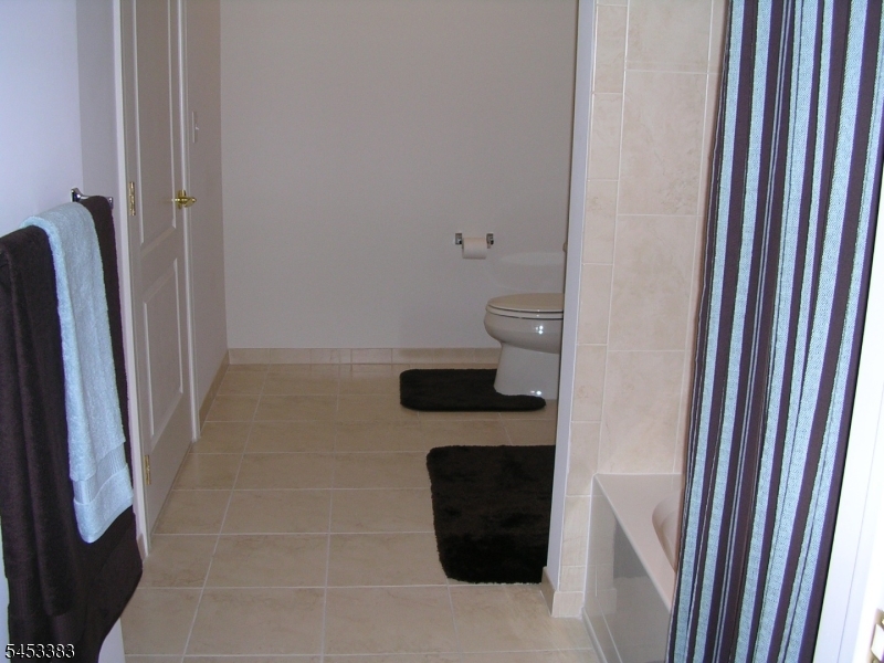 1203 Wharton Ct Property Photo 7