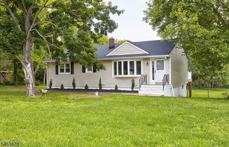 469 State Route 28 Property Photo 3