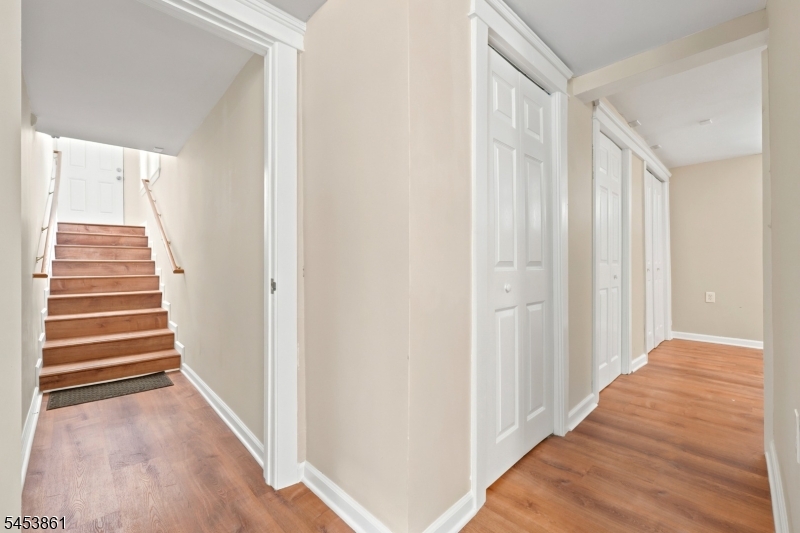 565 Grace Ave Property Photo 39
