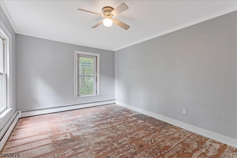 4 Maple St Property Photo 7